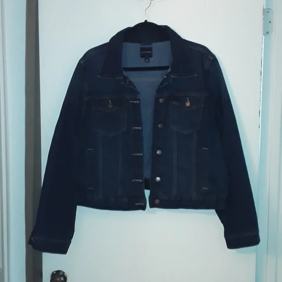NWOT denim jacket - Picture 1 of 10